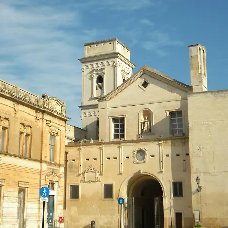 La Piazzetta Λέτσε