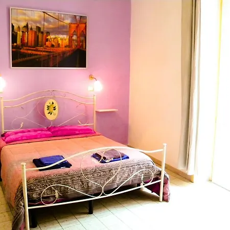 La Piazzetta 2*
