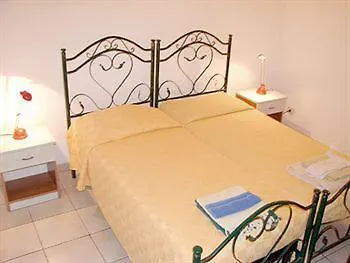 בית הארחה La Piazzetta 2*